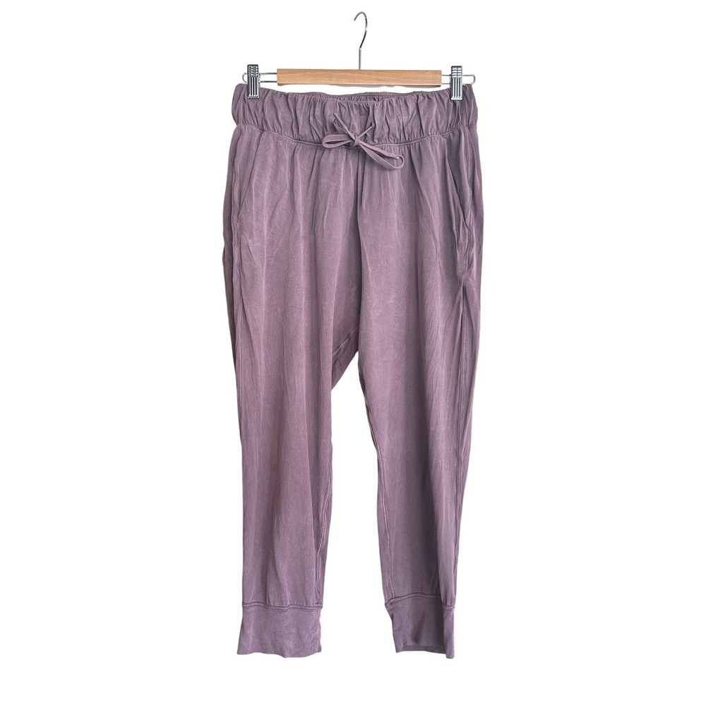 Lululemon Lost In Leisure Crop Joggers Purple Drawstring Pocket Pants Size 6